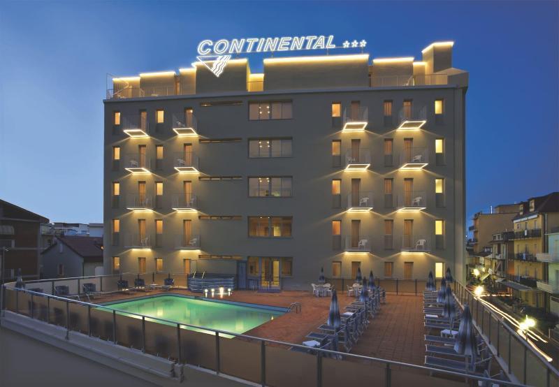 Hotel Continental & Residence Габиче Маре Екстериор снимка